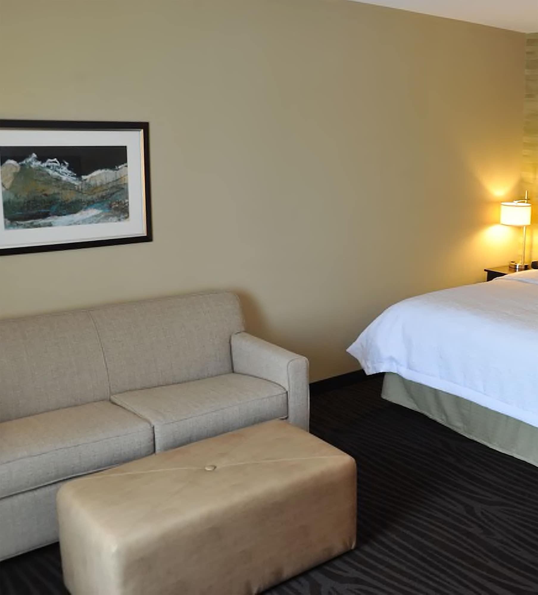 Hampton Inn And Suites Robbinsville Exterior photo