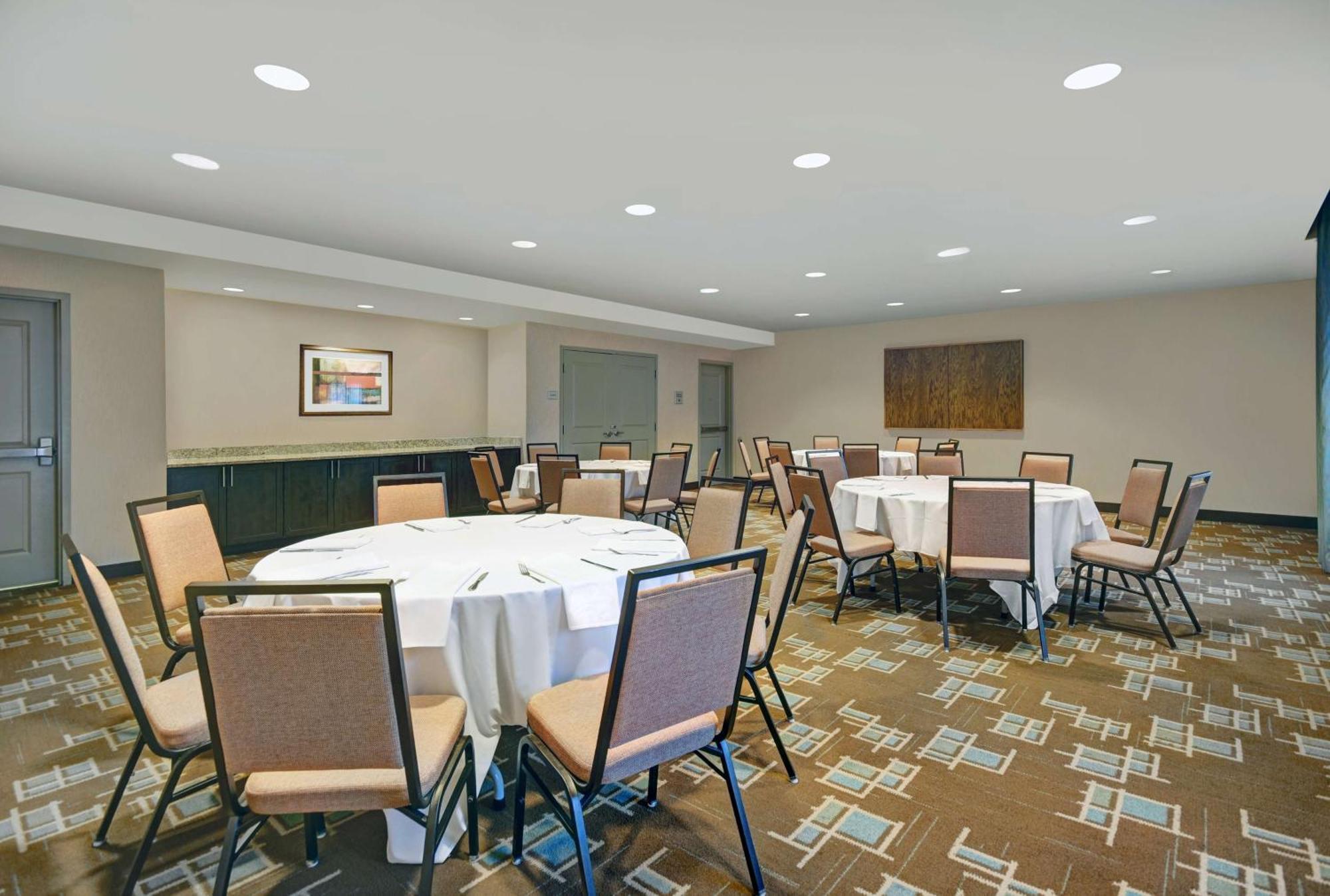Hampton Inn And Suites Robbinsville Exterior photo