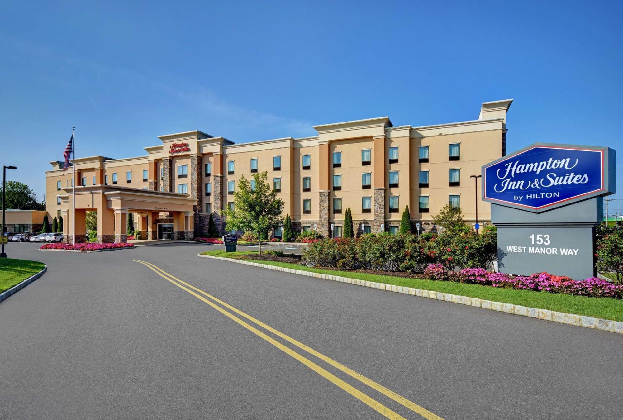 Hampton Inn And Suites Robbinsville Exterior photo